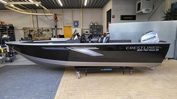 Crestliner 1650 Fish Hawk SC SE + Honda BF100 LRTU